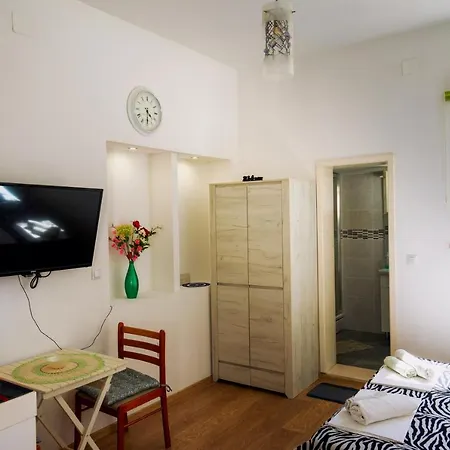 Apartament Astra *