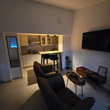 Astra Apartment *